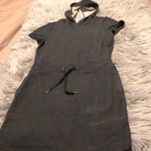 Sporty pocketed sweatshirt dress